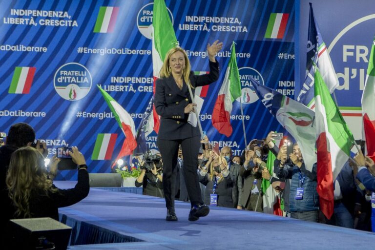 Fdi, Meloni: “L’unico padrone che abbiamo è il popolo italiano”