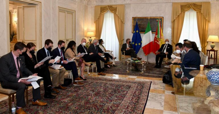 Sinergie Sicilia-Stati Uniti: delegazione del Congresso Usa in visita a Palazzo d’Orleans