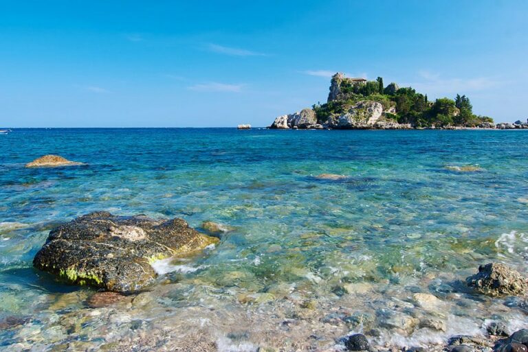 Taormina mare: affitti estivi verso il sold-out