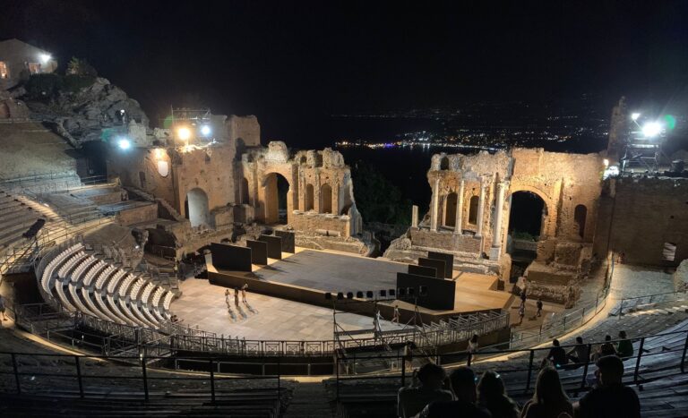 Visite serali al Teatro Antico di Taormina: tutte le date dell’estate 2022
