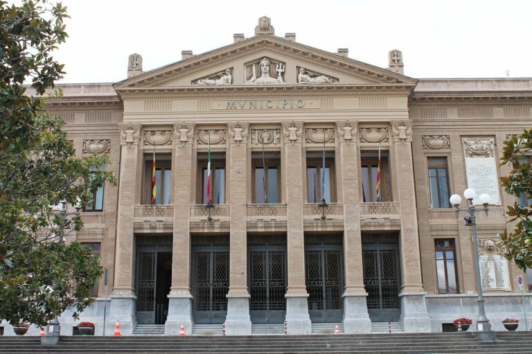 Prove tecniche di “suicidio”: a Messina va in scena l’harakiri del centrodestra
