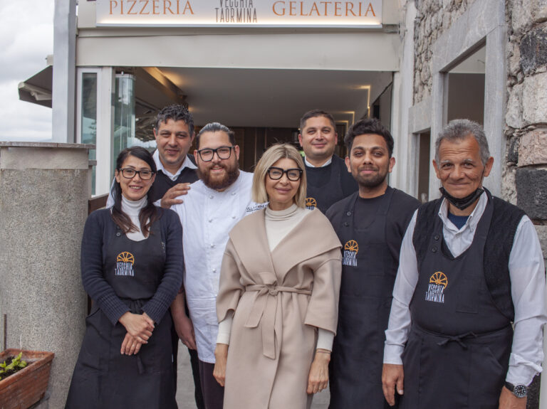 La Vecchia Taormina è tornata: riaperta la storica pizzeria