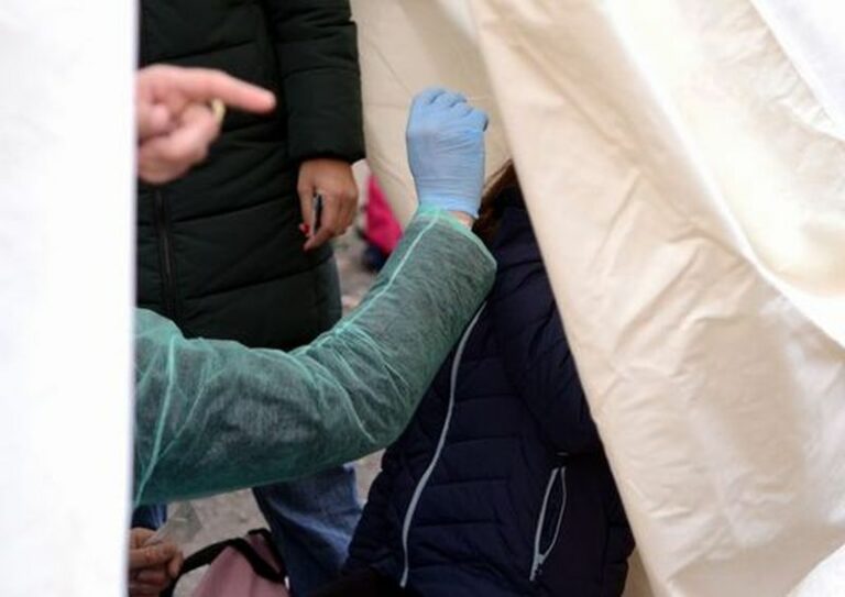 Covid, 40.522 nuovi casi e 113 decessi nelle ultime 24 ore
