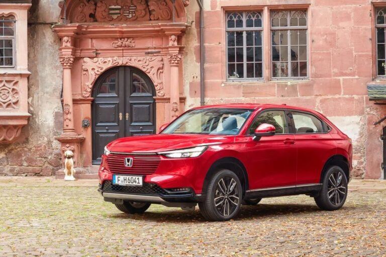 Honda HR-V, piacere di guida con l’ibrido di nuova generazione