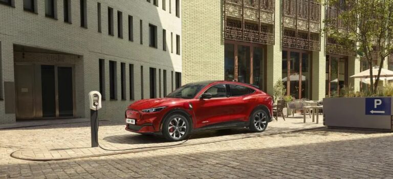 Ford si unisce appello UE: “Solo auto elettriche dal 2035”