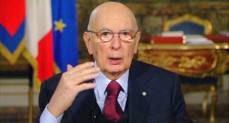 Napolitano in condizioni critiche