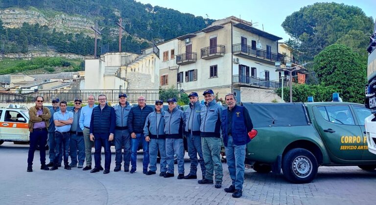 Incendi boschivi, Cordaro: “Sicilia in campo con dieci elicotteri e novanta droni”