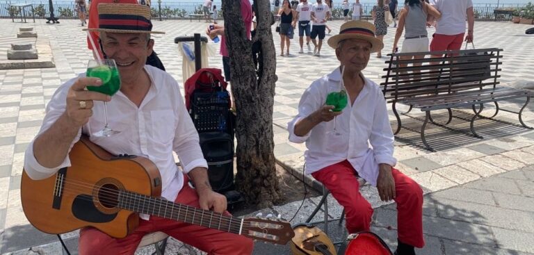 Suonatori di Taormina, auguri lassù a Gianni D’Amico: “Per sempre con noi” Suonatori di Taormina, auguri lassù a Gianni D’Amico: “Per sempre con noi”