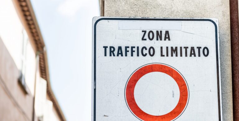 Ztl Taormina, ultimi preparativi per il via alla sperimentazione