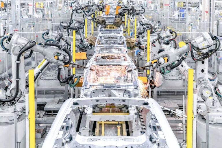 Volvo primo marchio ad aderire all’iniziativa SteelZero