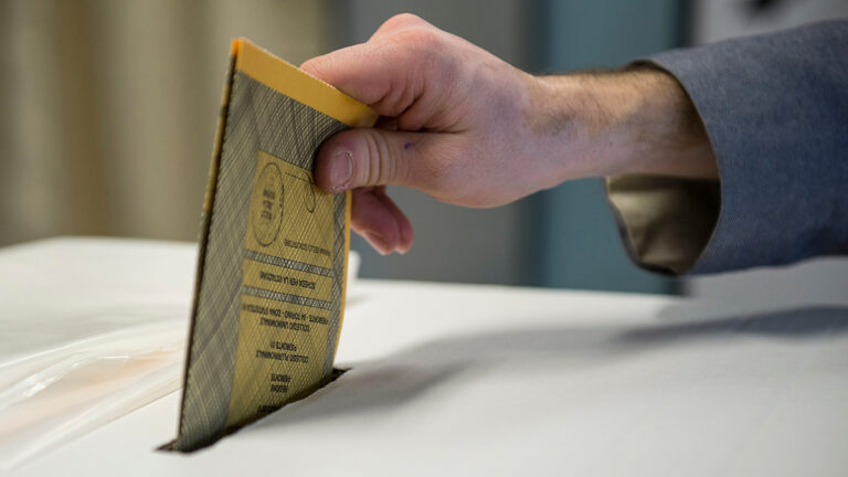 Il partito del “Non Voto” avanza: avviso ai “naviganti” per Taormina