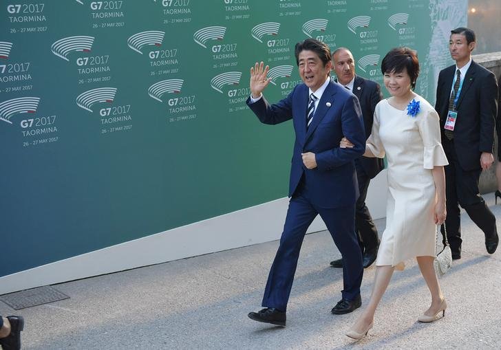 Ucciso l'ex premier del Giappone, Abe. Fu protagonista del G7 a Taormina 4 Abe 02 1