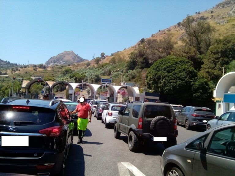 Ciclone Harry, Taormina chiede al Cas il pedaggio gratuito ai caselli A18 di Spisone e Naxos