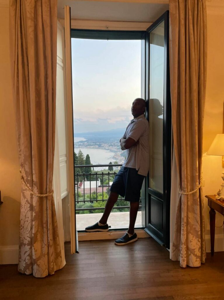 James Worthy a Taormina: l'ex star dell'NBA incantato dalla Perla 2 WORTHY 2