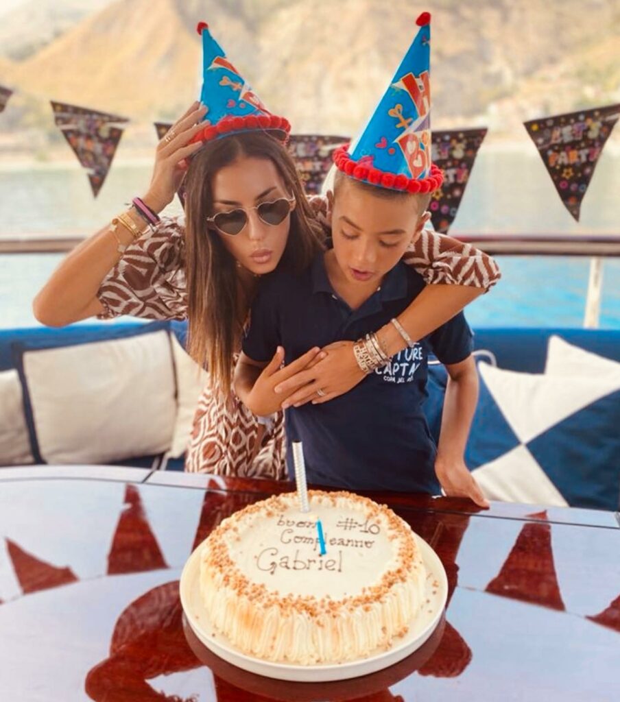 Elisabetta Gregoraci a Taormina: "Da sempre innamorata di questa terra" 2 gregoraci 03