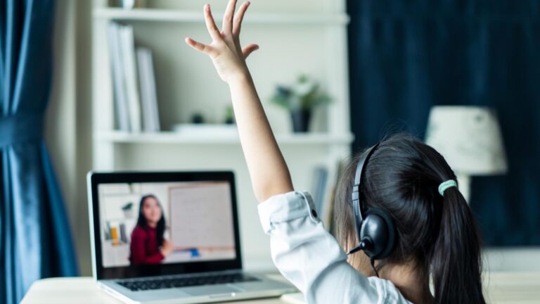 Covid, a scuola niente Dad per i positivi in classe