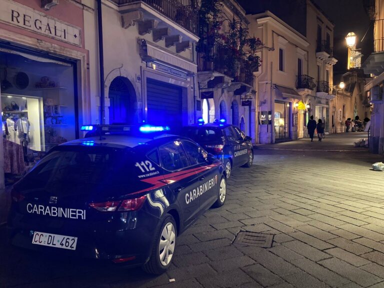 Ferragosto, controlli dei CC di Taormina: un arresto, 5 denunce e 15 segnalati all’AG