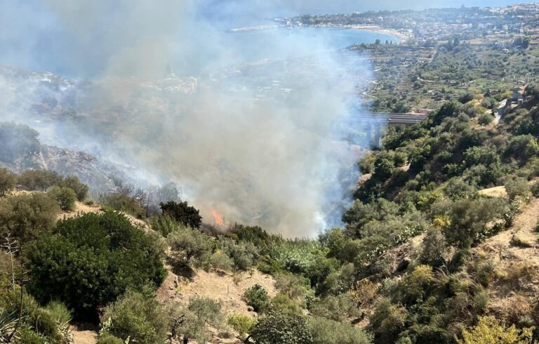 Emergenza incendi, i Carabinieri di Taormina indagano