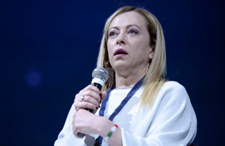 Pnrr, Meloni: “Nessuno scontro con Draghi, dobbiamo fare ancora meglio”