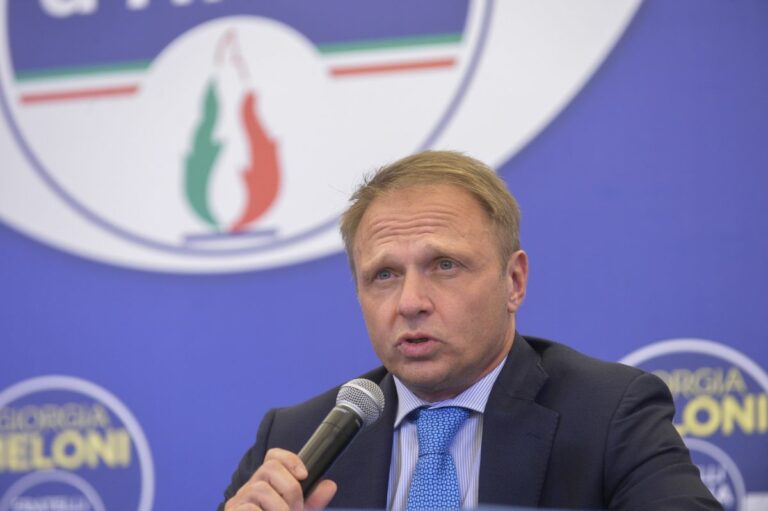 Governo, Lollobrigida: “Destra unita o meglio tornare al voto”
