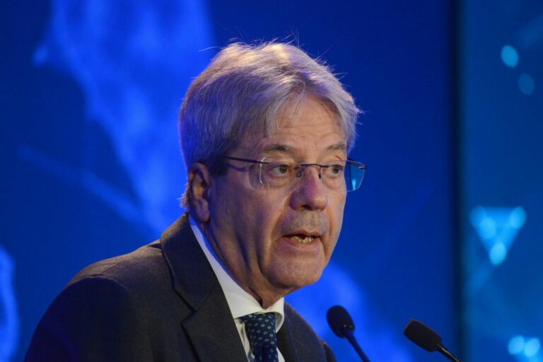 Ucraina, Gentiloni: “Non sacrifichiamo la libertà per l’economia”