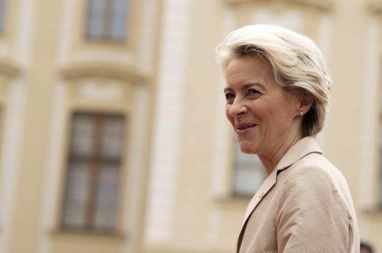 Von der Leyen: “Solidarietà la migliore reazione ai ricatti di Putin”