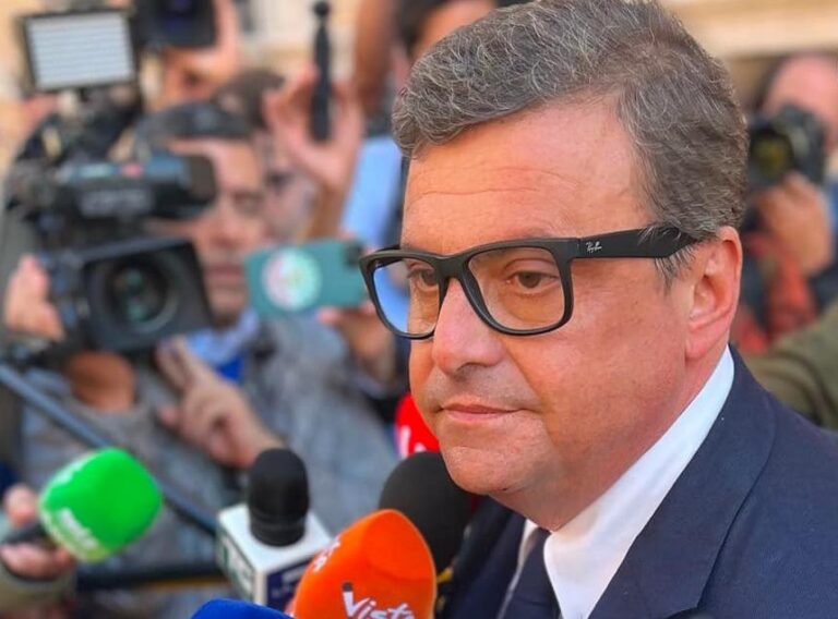 Calenda: “Basta parole, confronto su proposte concrete”
