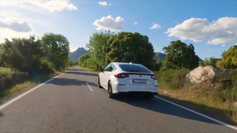 Efficienza e piacere di guida con la nuova Honda Civic Full Hybrid