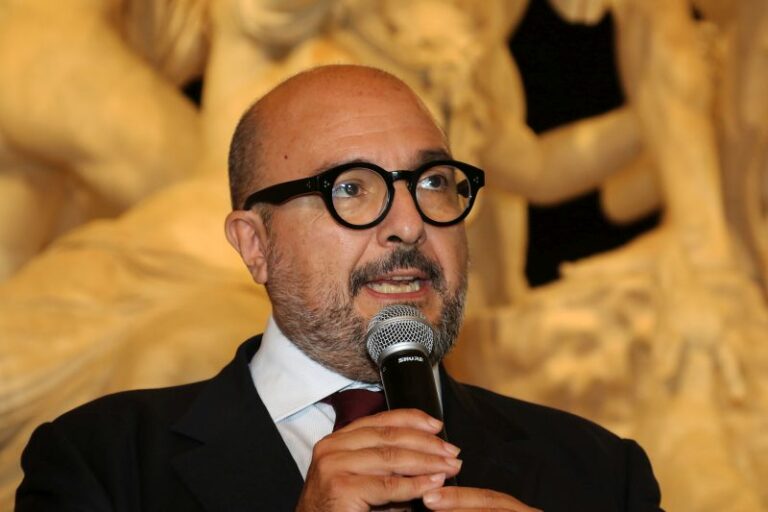 Musei, Sangiuliano: “Non far pagare del tutto l’accesso è sbagliato”