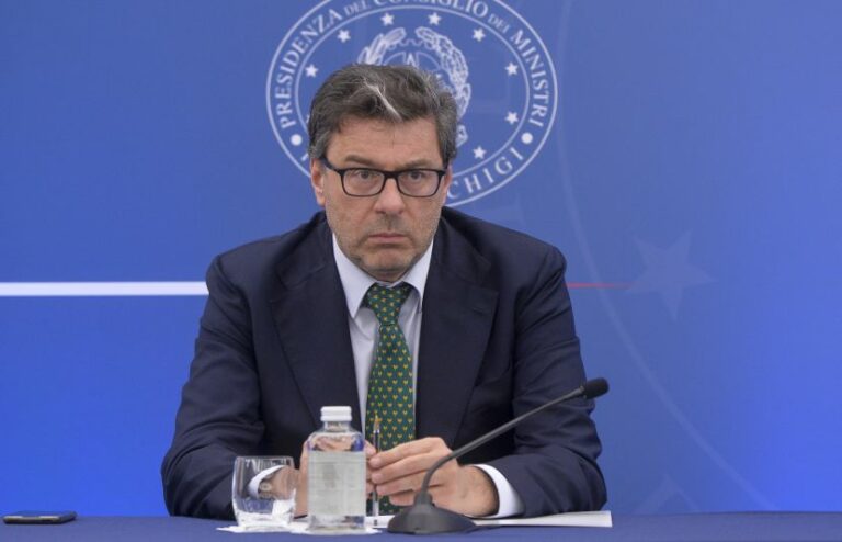 Superbonus, Giorgetti: “Misura costosa a beneficio di pochi”