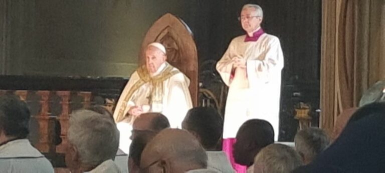 Papa: “L’indifferenza è un contagio letale”
