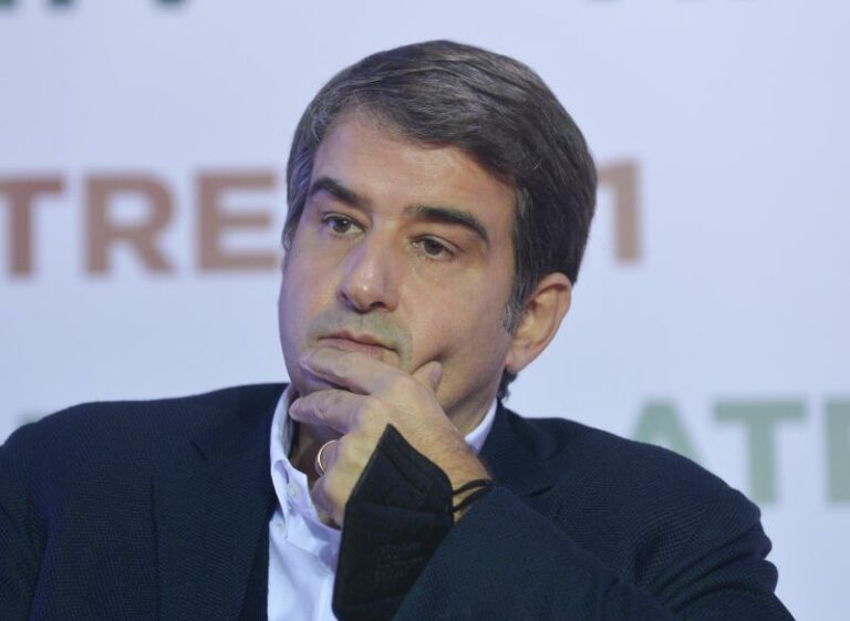 Pnrr, Fitto: “Ci stiamo confrontando, vedremo eventuali modifiche”