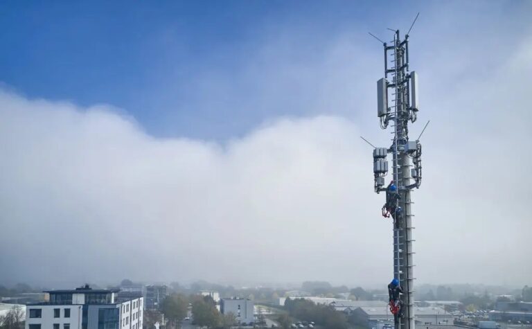5G, Governo alza limiti esposizione: no di Legambiente
