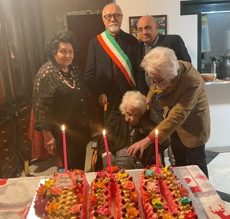 Taormina festeggia i 100 anni di nonna Giovanna Cipolla
