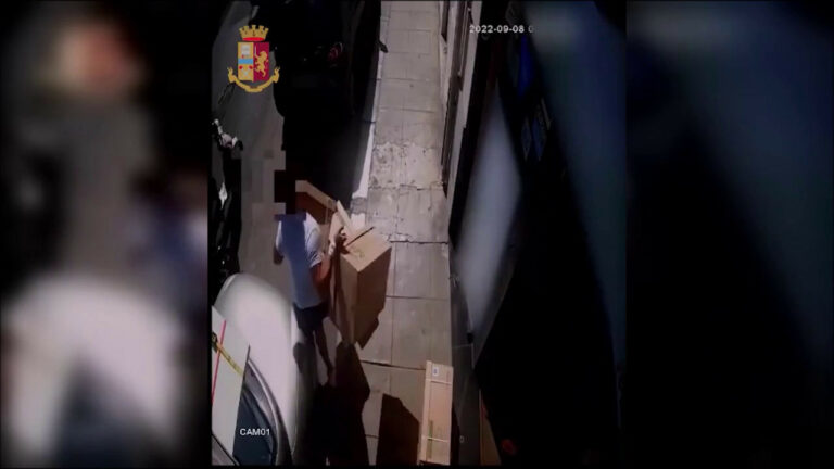 Assalto a furgone che trasporta tabacchi, due arresti a Palermo (VIDEO)