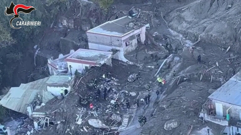 Ischia, proseguono ricerche dei dispersi (VIDEO)