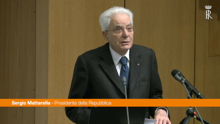 Mattarella: “Confronto idee favorisce valori democrazia e libertà” (VIDEO)