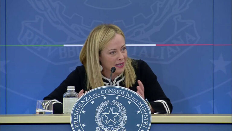 Meloni: “Nessun accordo prevede che Italia sia unico approdo” (VIDEO)