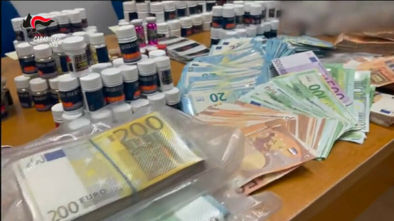 Nas sequestrano migliaia di anabolizzanti e stupefacenti (VIDEO)