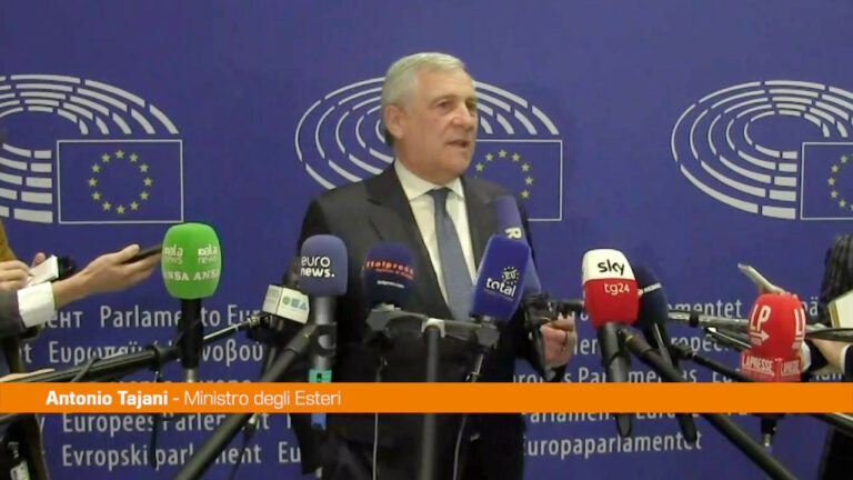 Tajani: “Salvataggio migranti non spetta a Ong” (VIDEO)