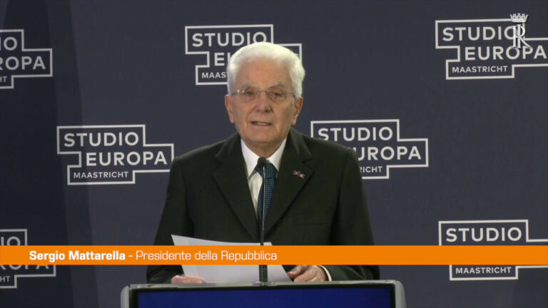 Ue, Mattarella: “Solidarietà e rispetto diritti nella sfida migratoria” (VIDEO)