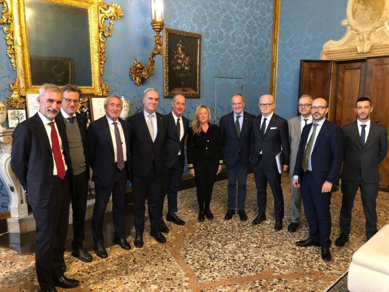 Autonomia, Calderoli: “Cabina di regia prevista in legge stabilità”