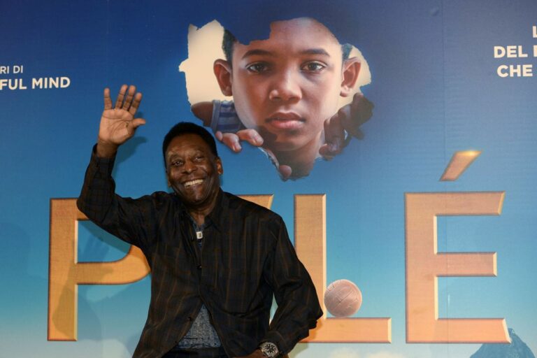 Le figlie: “Pelé è in cura, non è a rischio”