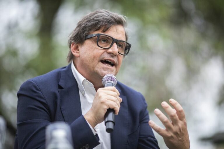 Manovra, Calenda “E’ agenda Salvini, Meloni dica cosa vuole fare”