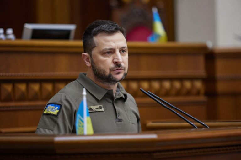 Zelensky al Congresso Usa: “Battaglia comune per la libertà”