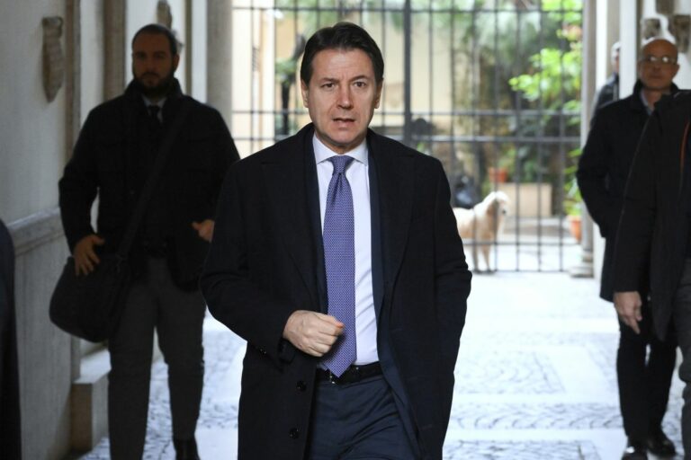 Qatargate, Conte: “Stop consulenze all’estero per i parlamentari”