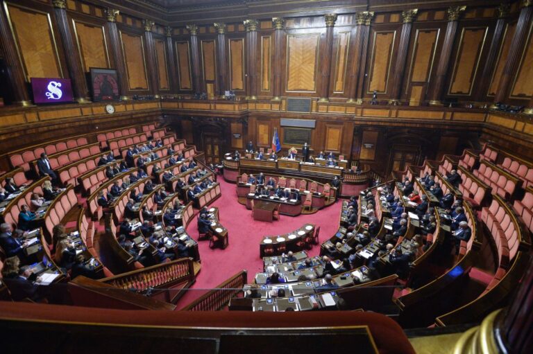 Manovra, il Governo pone la fiducia al Senato