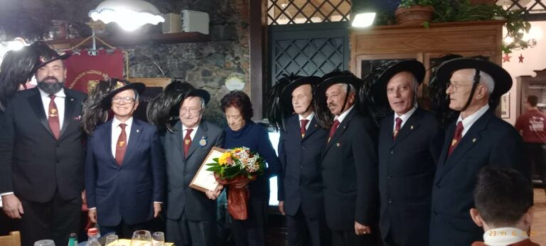 Bersaglieri Taormina-Naxos: scambio degli auguri di Natale con  Zafferana Etnea