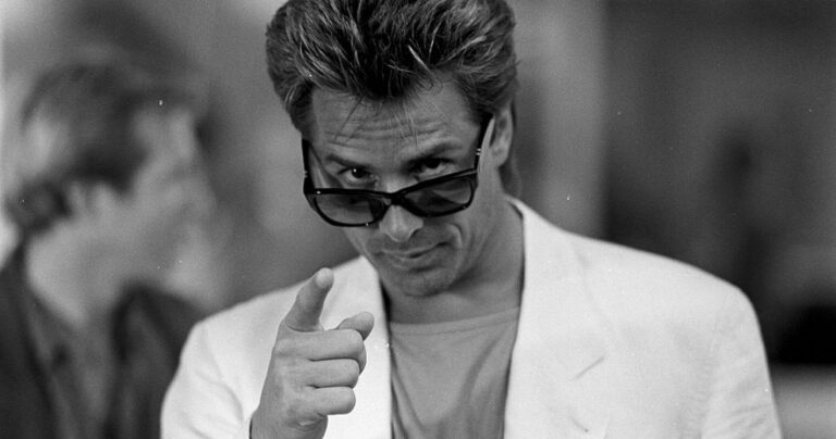 Festeggia i 73 anni Don Johnson, il divo simbolo degli Anni 80 Festeggia i 73 anni Don Johnson, il divo simbolo degli Anni 80
