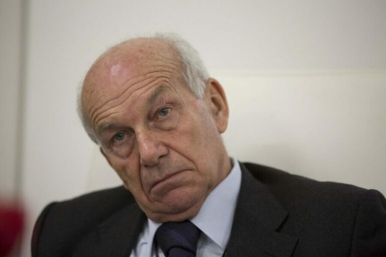 Bertinotti: “Il Pd è un morto che cammina”
